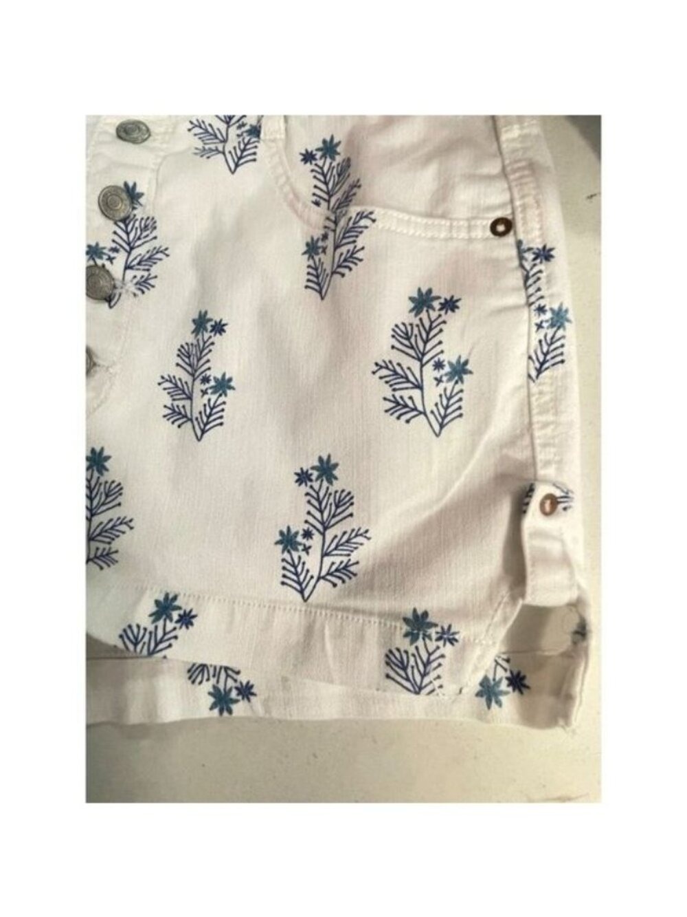 Pilcro Ultra High-Rise Denim Shorts size 32 fit 31 - Picture 8 of 10